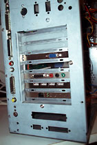 Salida trasera de las tarjetas PCI - 67 Kb